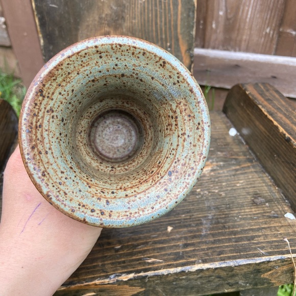 Robin Righton Canadian Studio pottery /wax resistance / 1970s / stoneware vase - Picture 3 of 5